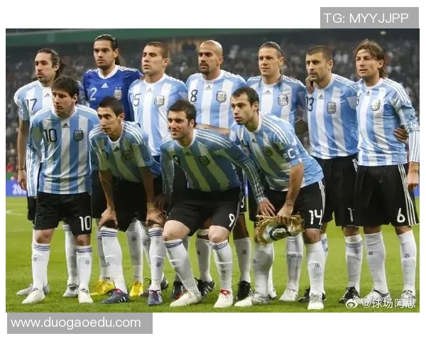 世界足球明星齐聚一堂挑战明星队展现超凡技艺与激情对决