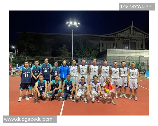 成都篮球队团队协作变革引发热议助力球队崛起与发展 成都篮球队团队协作变革引发热议助力球队崛起与发展