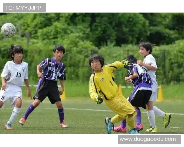 广州足球队逆袭联合会杯的传奇之路与辉煌时刻回顾 广州足球队逆袭联合会杯的传奇之路与辉煌时刻回顾